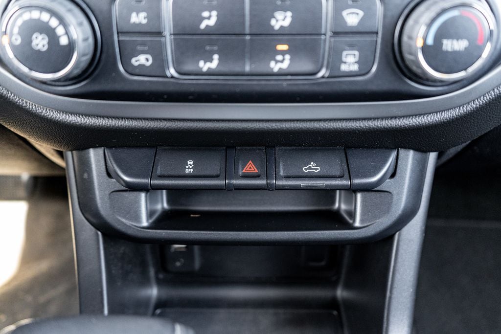 2016 Chevrolet Colorado LT - Photo 26