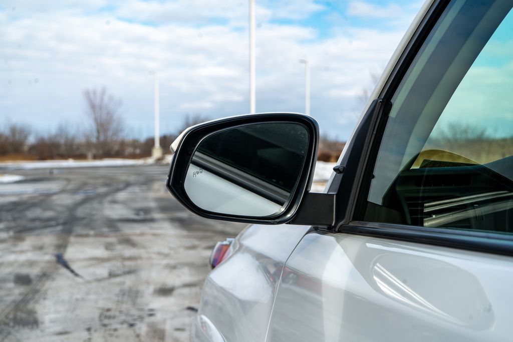 2024 TOYOTA 4RUNNER - Image 16