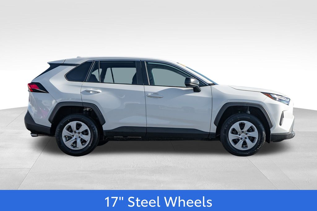 2024 TOYOTA RAV4 - Image 8