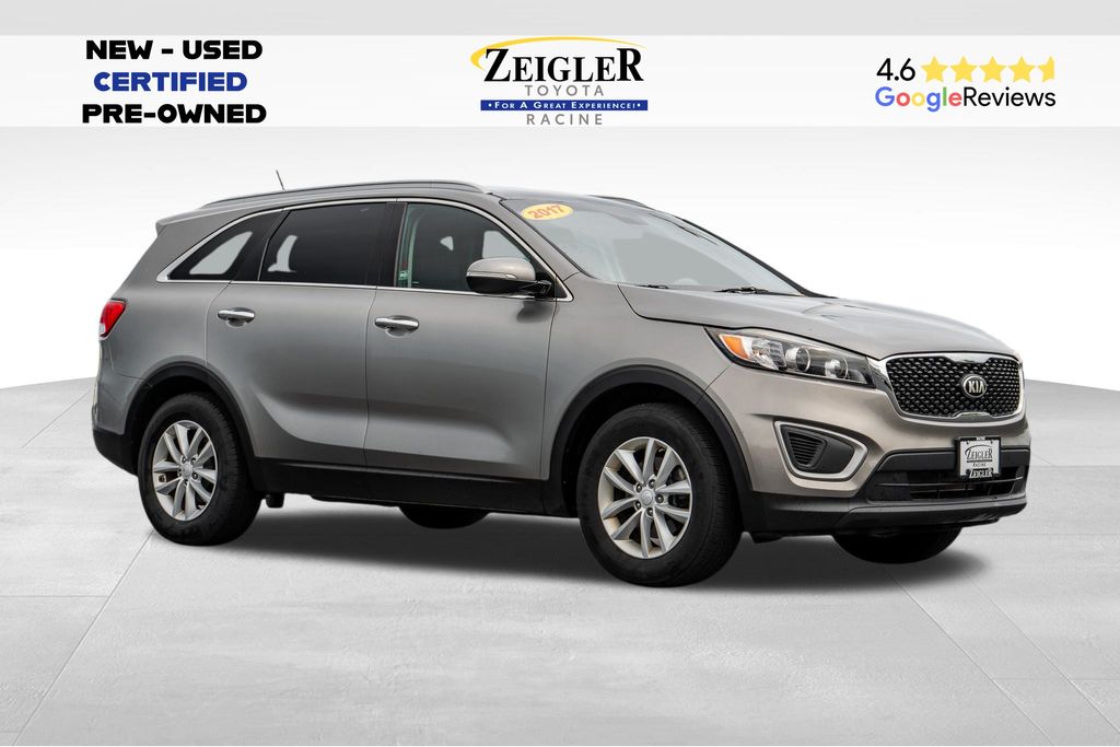 2017 Kia Sorento LX AT's photo
