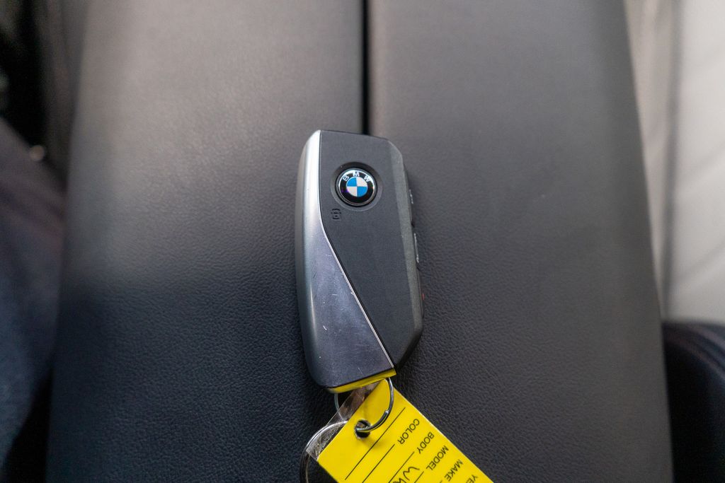 2026 BMW X5 - Image 37