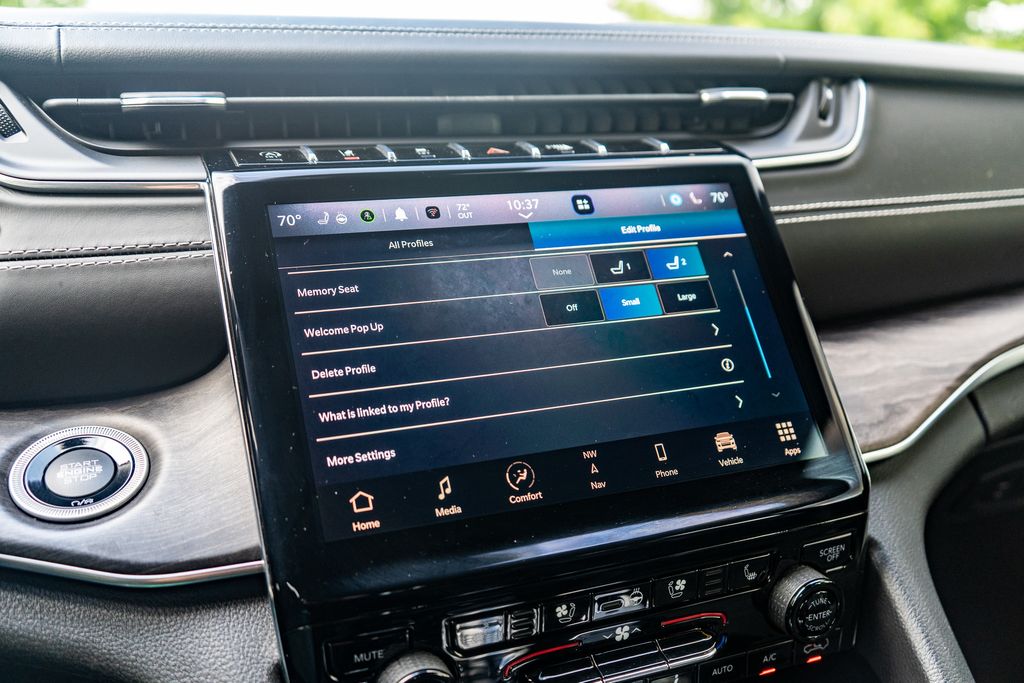 2023 JEEP GRAND CHEROKEE L - Image 28