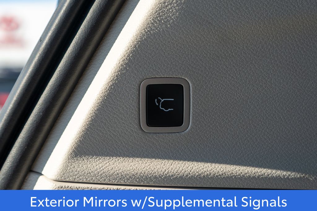 2024 CHRYSLER PACIFICA - Image 11