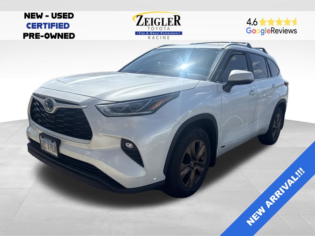 2023 Toyota Highlander Hybrid Bronze Edition AWD's photo