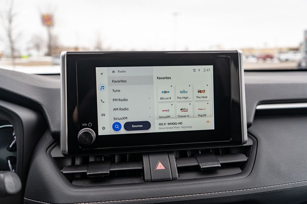 2024 TOYOTA RAV4 - Image 30