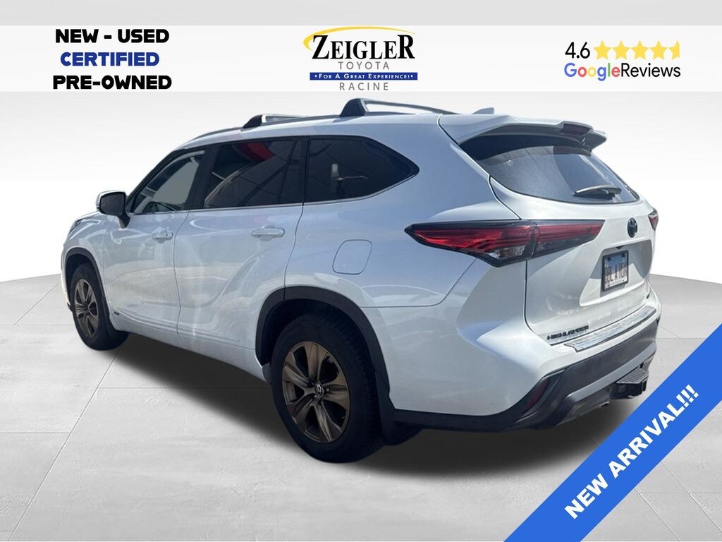 Used 2023 Toyota Highlander Hybrid XLE Bronze SUV