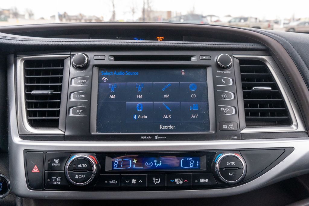 2015 TOYOTA HIGHLANDER - Image 28