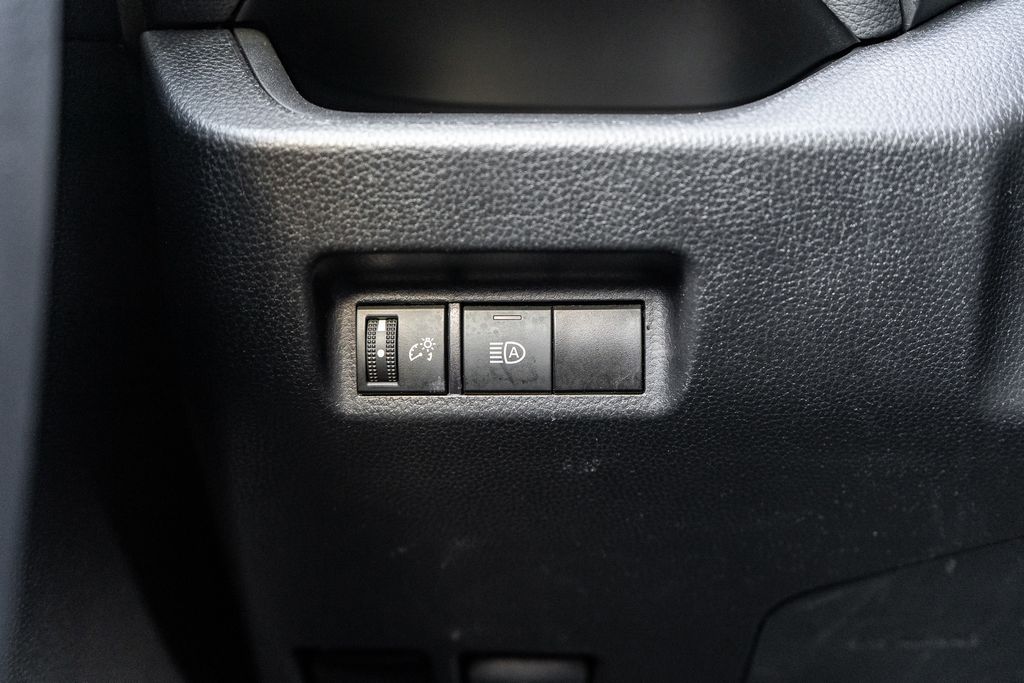 2024 TOYOTA RAV4 - Image 20