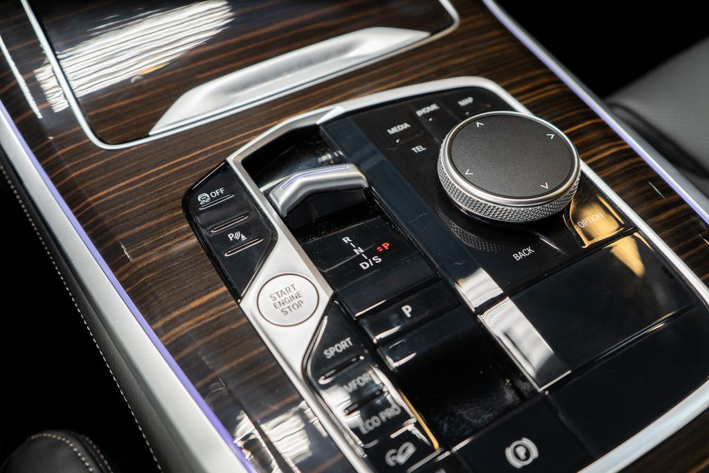 2026 BMW X5 - Image 31