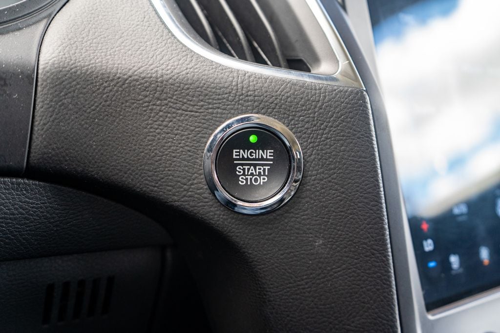 2024 Ford Edge Titanium - Photo 24