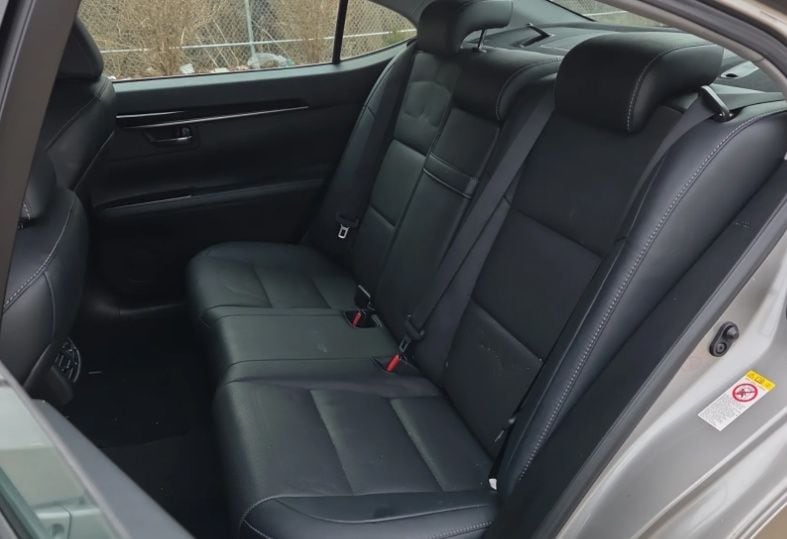 2016 LEXUS ES - Image 9