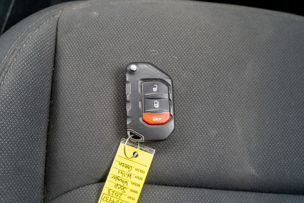 2023 JEEP WRANGLER - Image 29