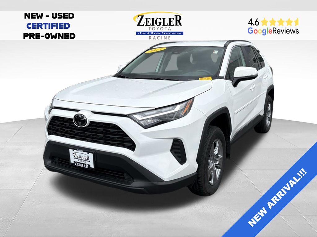 2025 Toyota RAV4 Hybrid LE AWD's photo