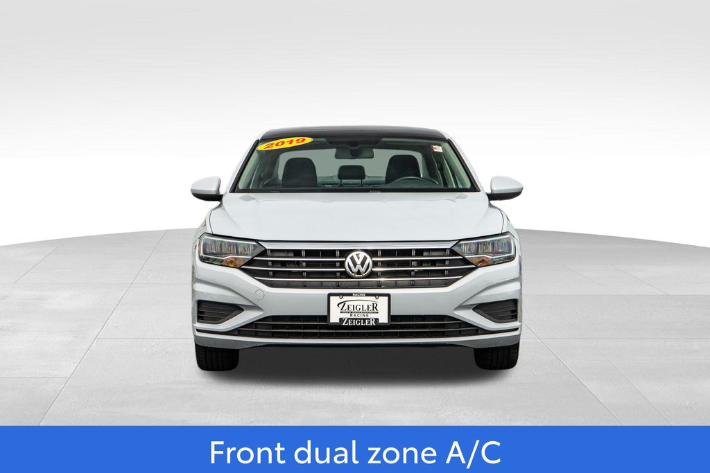 Used 2019 Volkswagen Jetta SE with VIN 3VWCB7BU7KM139720 for sale in Mount Pleasant, WI