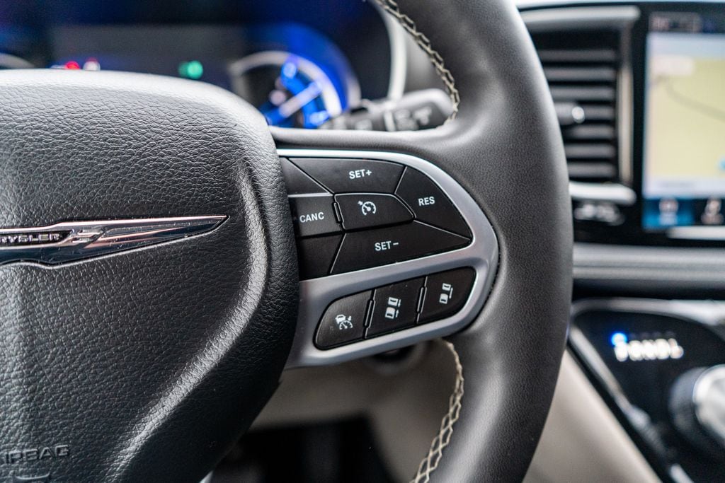 2024 CHRYSLER PACIFICA - Image 26