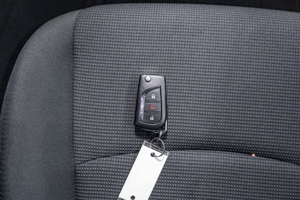 2024 TOYOTA RAV4 - Image 29