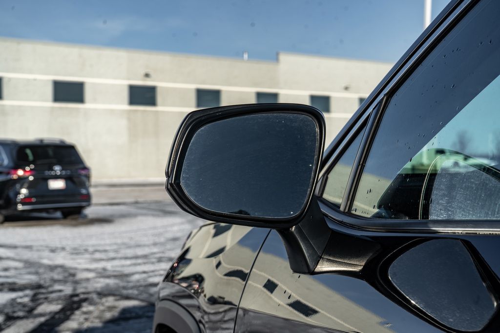 2024 TOYOTA RAV4 - Image 16