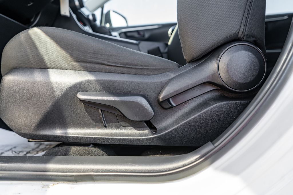 2024 TOYOTA RAV4 - Image 20