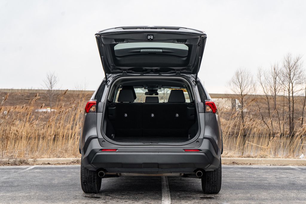 2021 TOYOTA RAV4 - Image 10