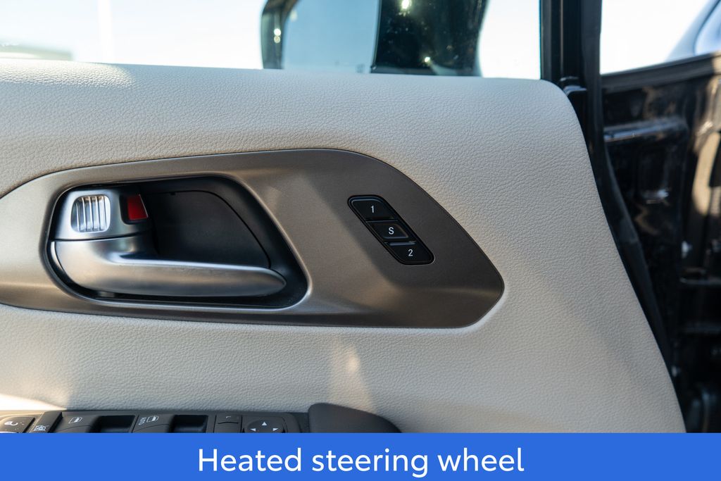 2024 CHRYSLER PACIFICA - Image 19