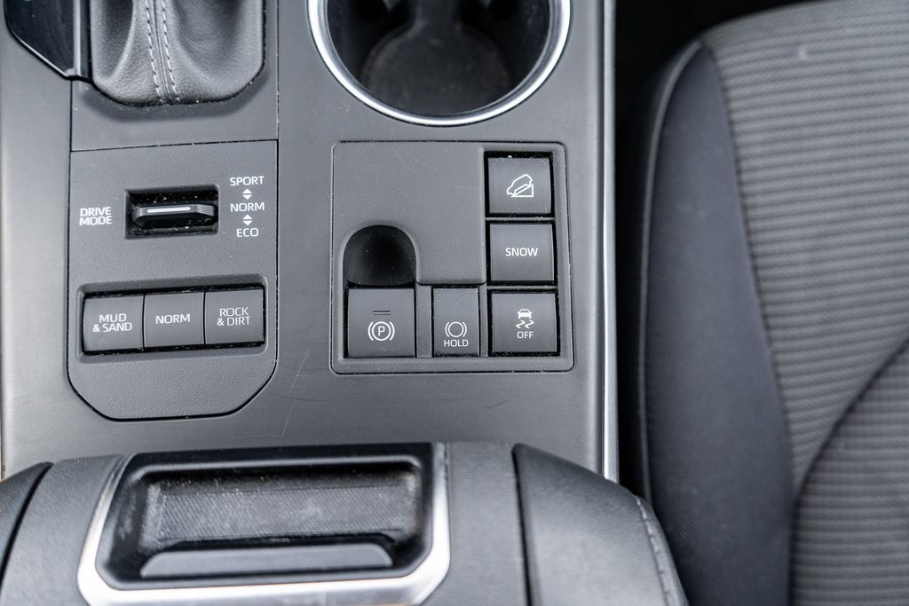 2024 TOYOTA HIGHLANDER - Image 30