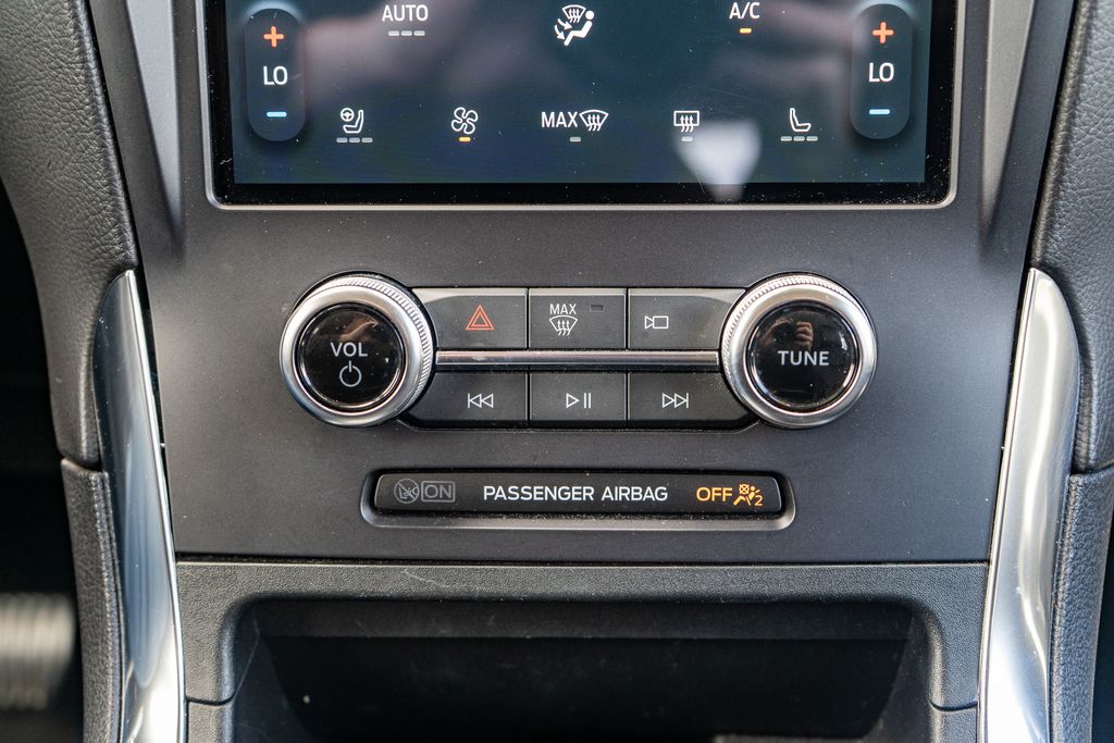 2024 Ford Edge Titanium - Photo 28
