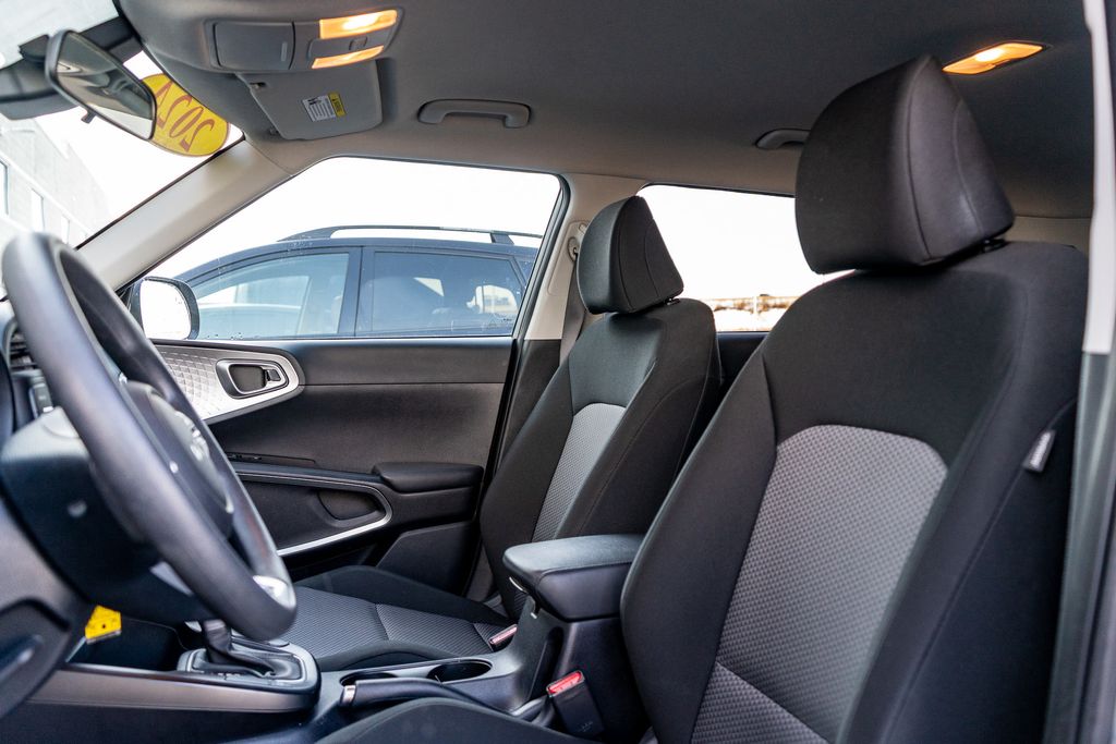 2024 KIA SOUL - Image 19