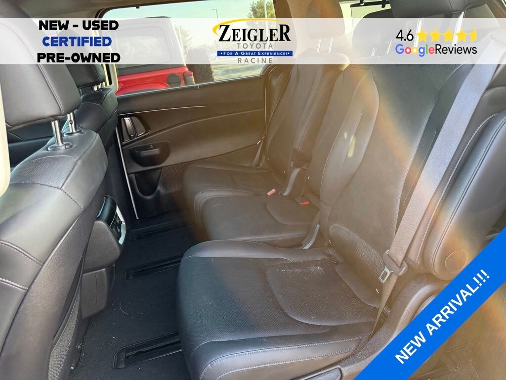 Used 2025 Kia Carnival SX Van Passenger Van