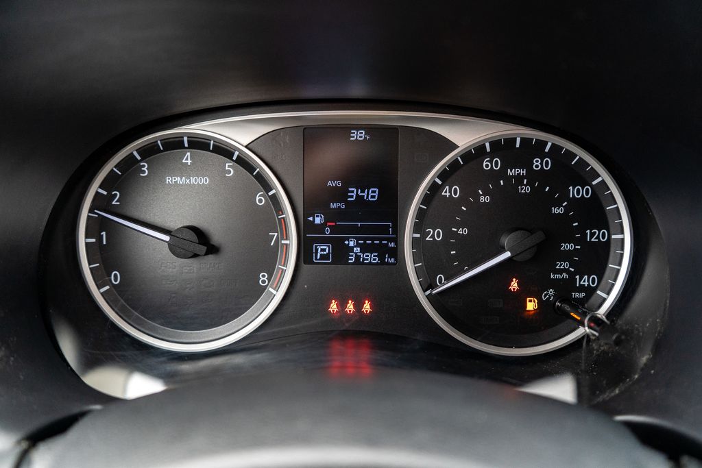 2023 NISSAN KICKS - Image 21