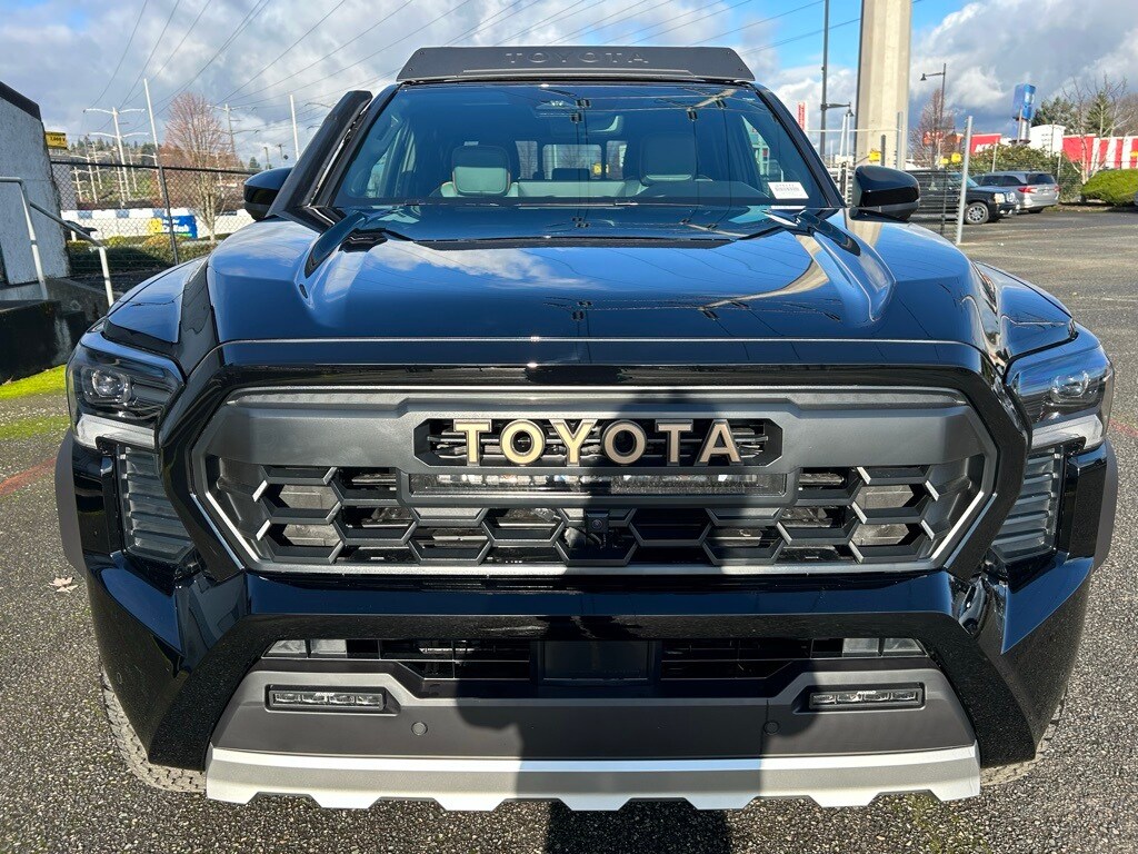 New 2025 Toyota Tacoma i-FORCE MAX Trailhunter 4X4 DBL CAB LB HV
