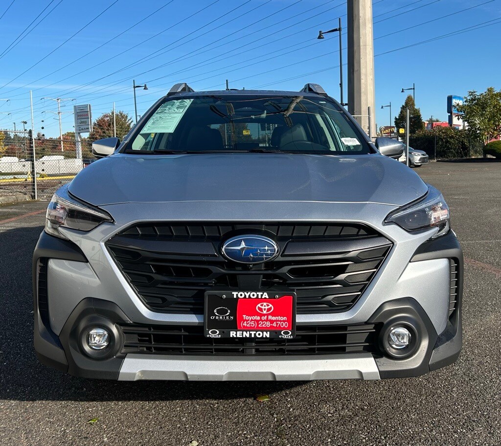 2023 Subaru Outback Touring photo 2