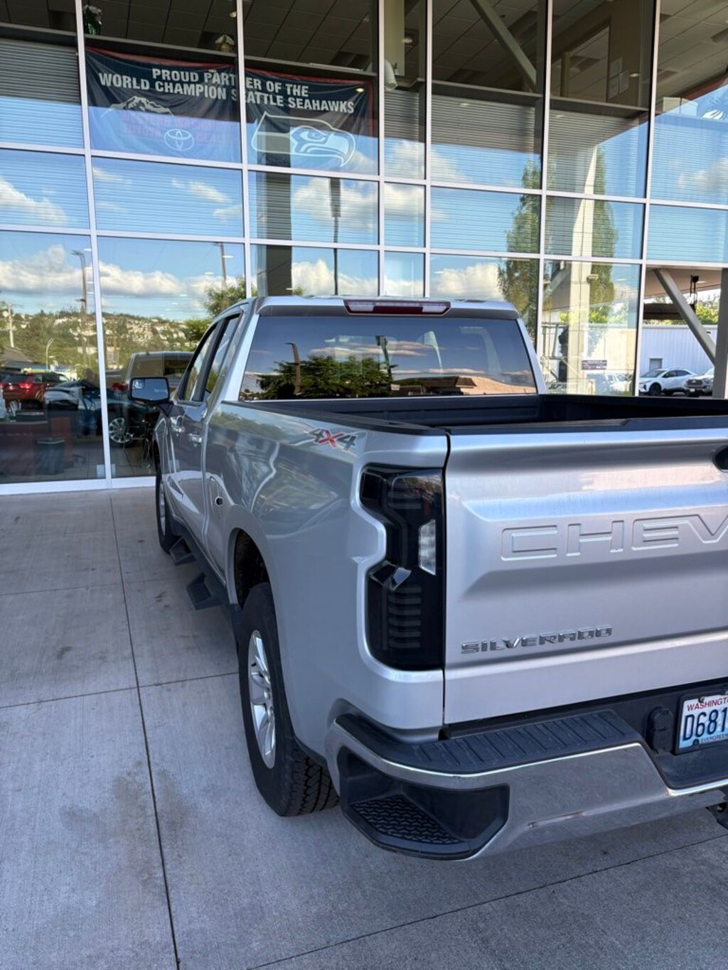Used 2021 Chevrolet Silverado 1500 LT Truck
