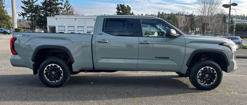 2026 Toyota Tundra SR5 - Photo 7