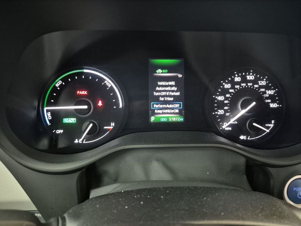 Used 2024 Toyota Sienna LE Minivan/Van