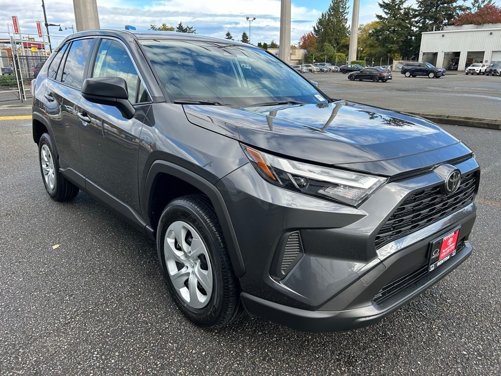 New 2025 Toyota RAV4 LE LE AWD SUV