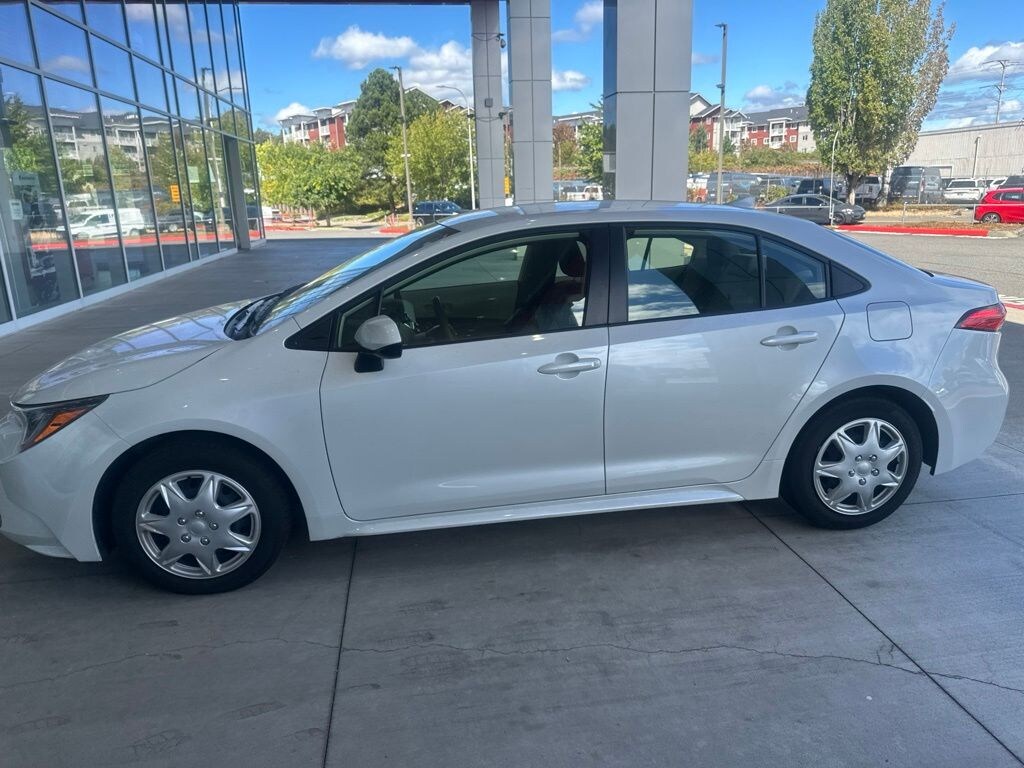 Used 2024 Toyota Corolla LE Sedan