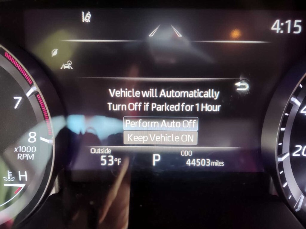 2024 Toyota Highlander LE photo 2