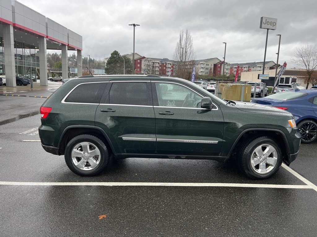 Used 2011 Jeep Grand Cherokee Laredo SUV