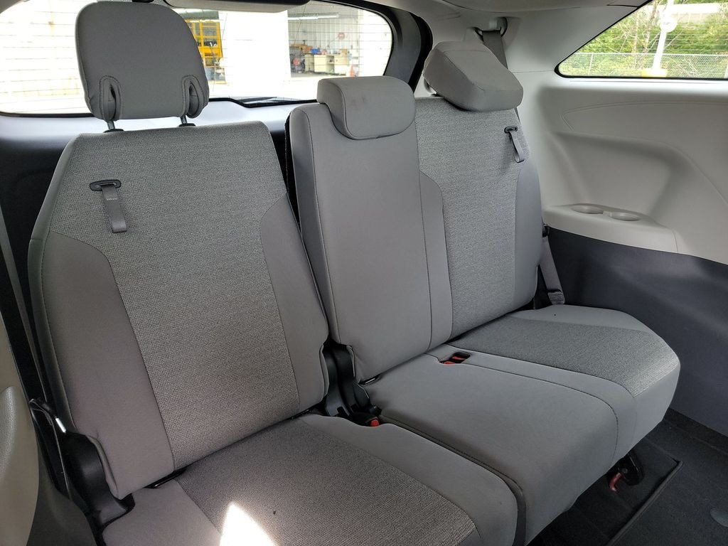 Used 2024 Toyota Sienna LE Minivan/Van