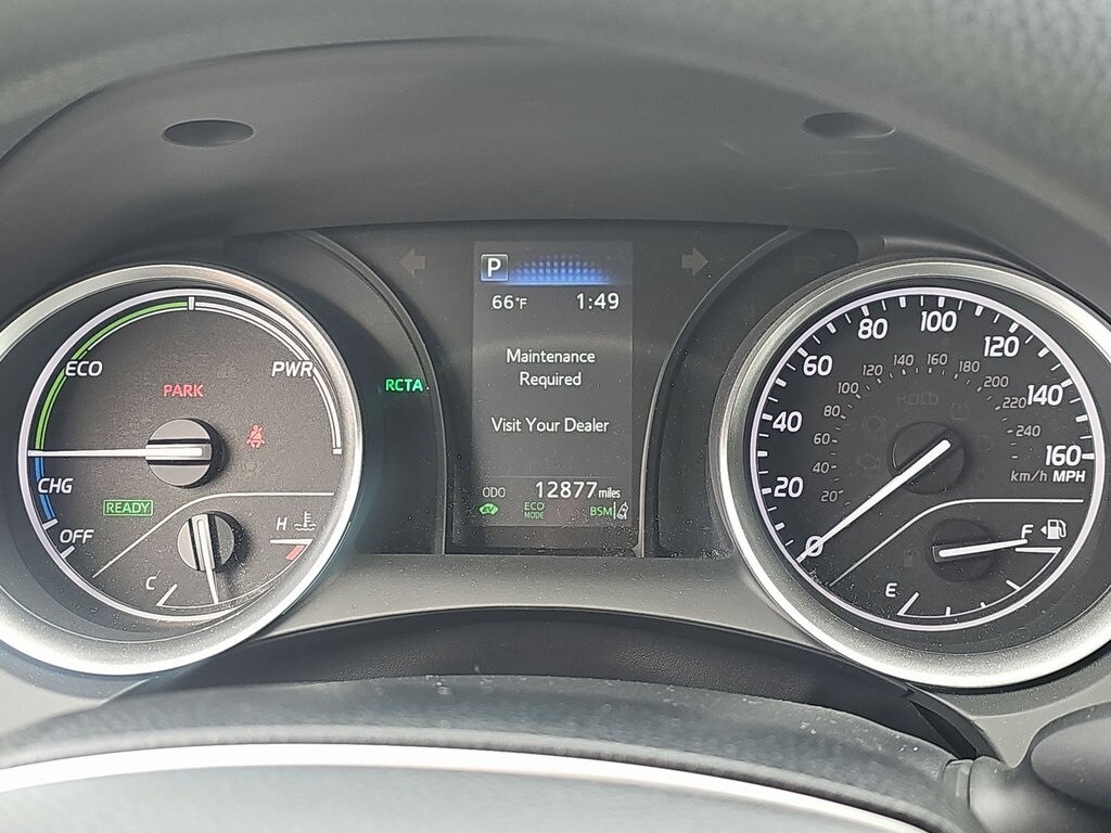 2023 Toyota Camry Hybrid LE photo 2