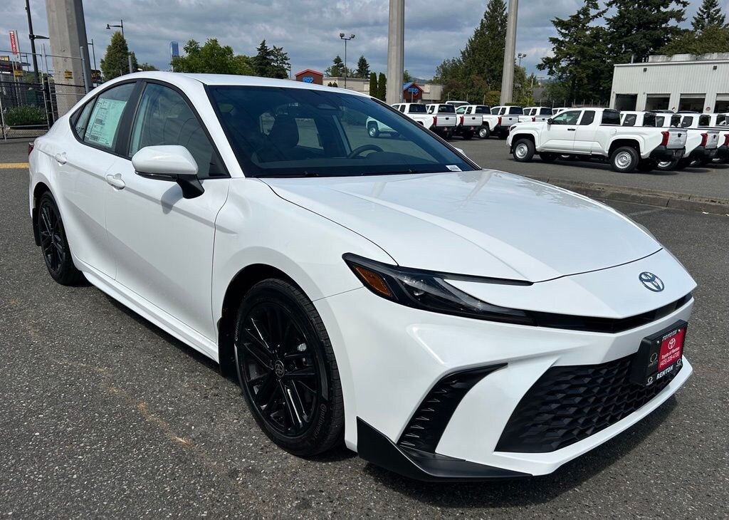 New 2026 Toyota Camry SE SE