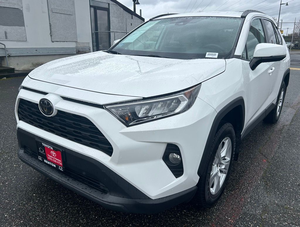 2021 Toyota RAV4 XLE AWD's photo