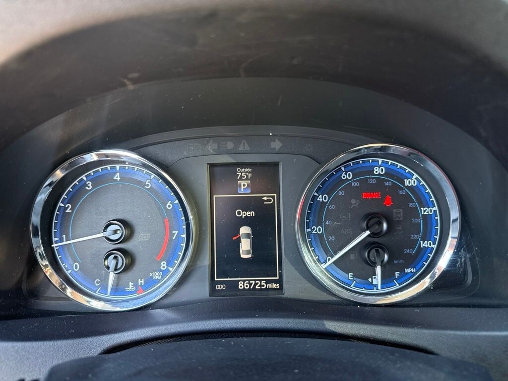 Used 2017 Toyota Corolla SE Sedan