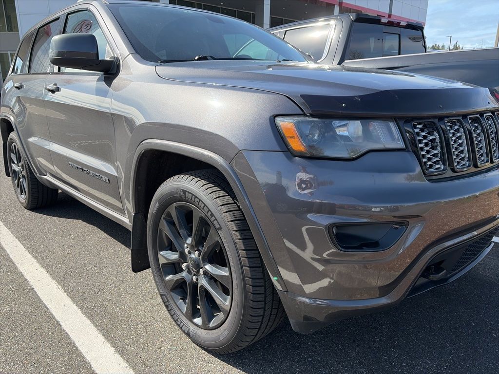2018 Jeep Grand Cherokee Laredo Altitude IV