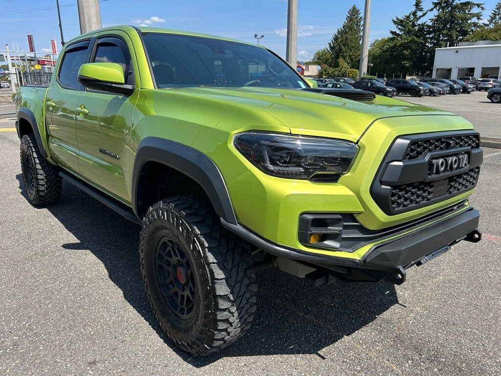 2022 Toyota Tacoma TRD Pro photo 3