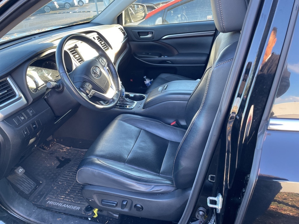 Used 2014 Toyota Highlander Limited SUV