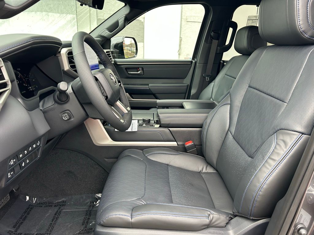 2026 Toyota Tundra Platinum - Photo 10