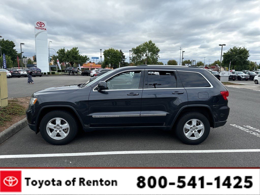 Used 2013 Jeep Grand Cherokee Laredo with VIN 1C4RJFAG6DC573010 for sale in Renton, WA