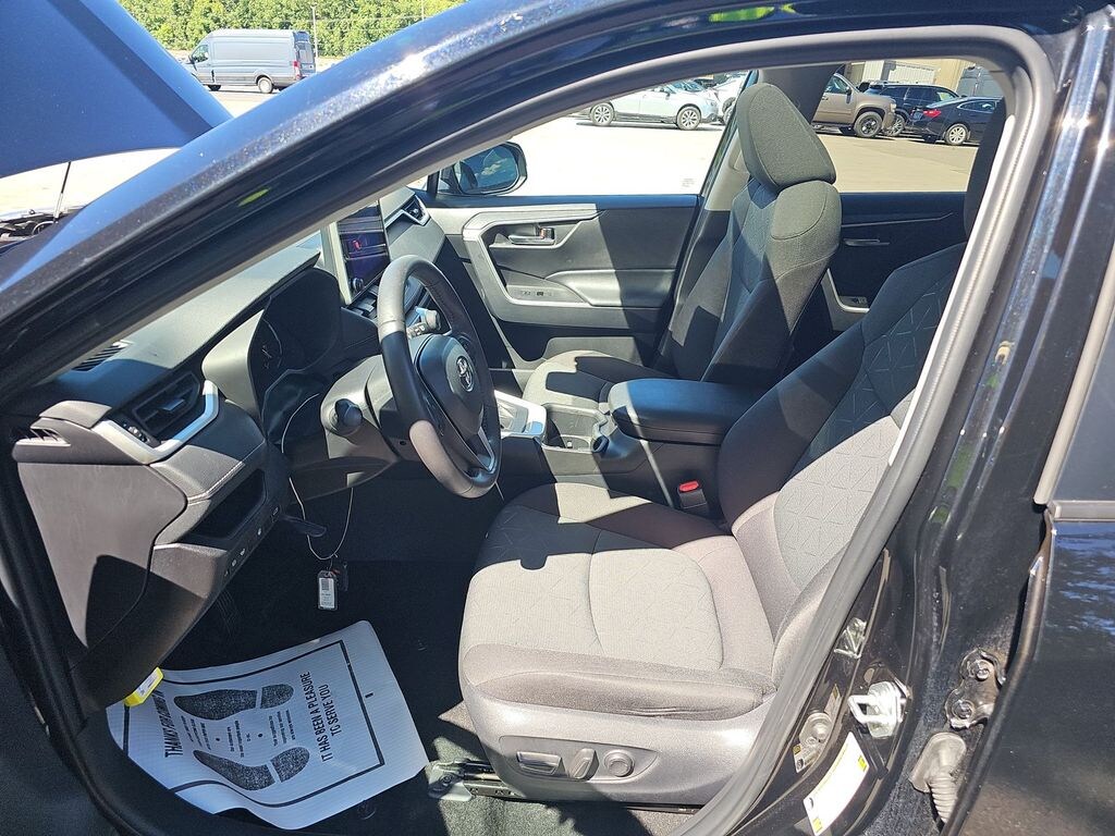Used 2024 Toyota RAV4 XLE SUV