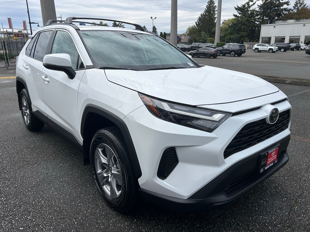 New 2025 Toyota RAV4 XLE XLE AWD SUV